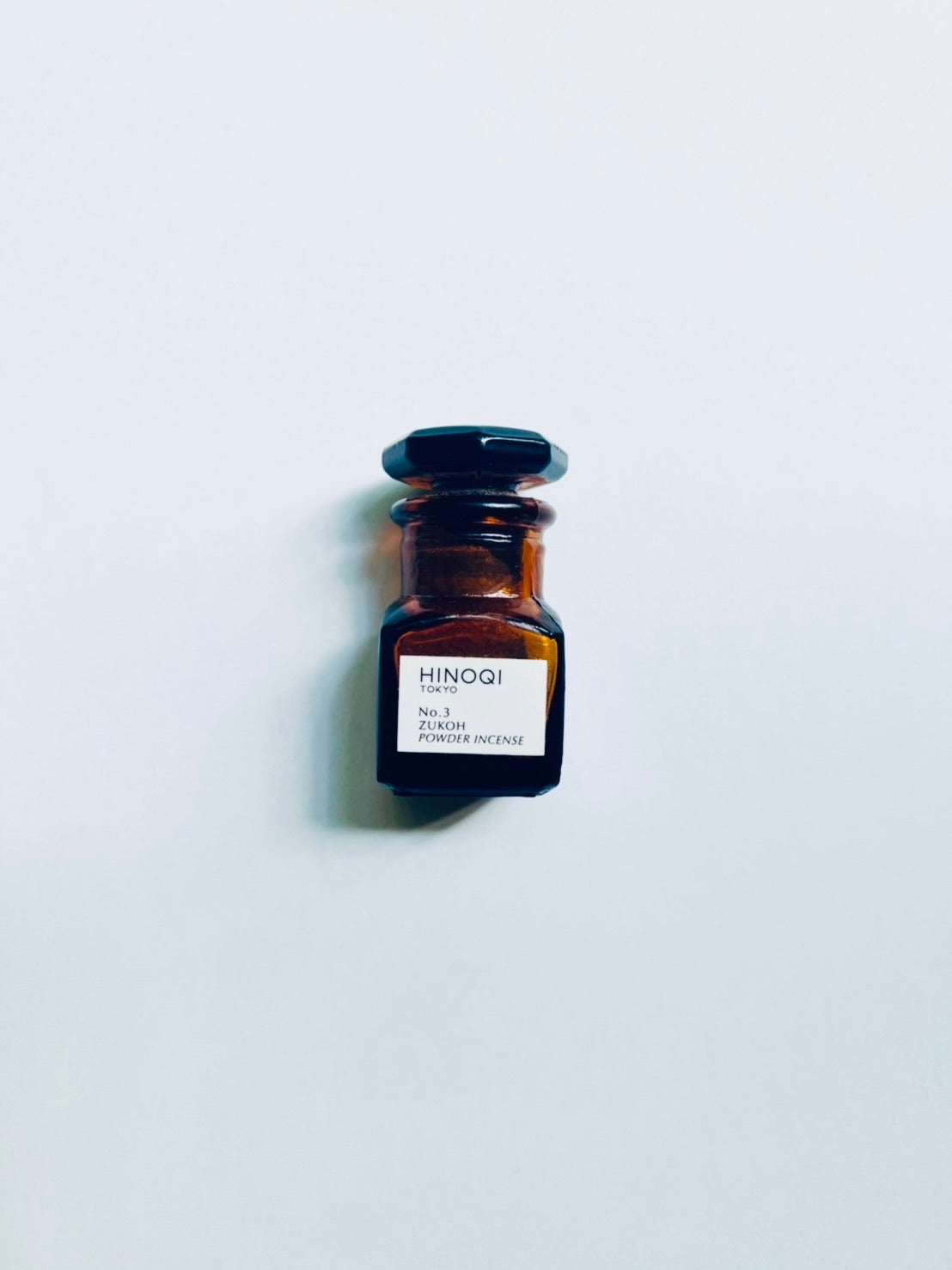 ZUKOH • 塗香 (国産ハンドメイド薬瓶入り)Handcrafted Glass Apothecary Bottle with Wood Box