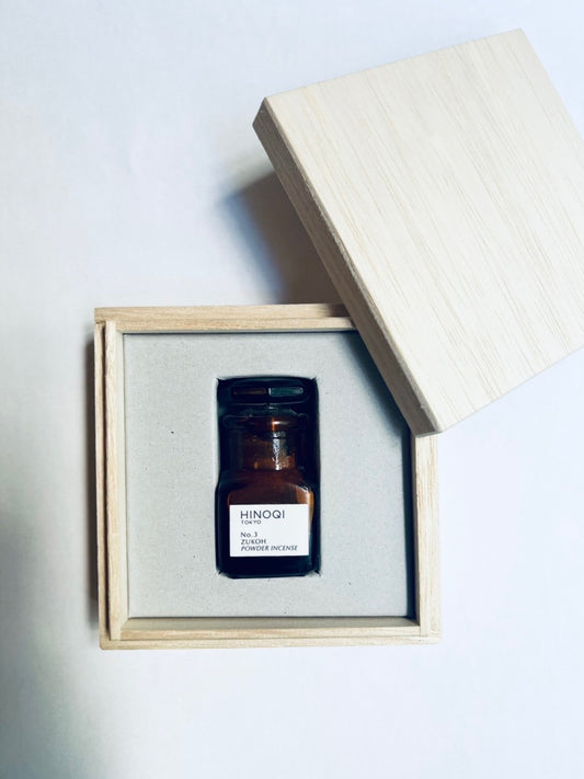 ZUKOH • 塗香 (国産ハンドメイド薬瓶入り)Handcrafted Glass Apothecary Bottle with Wood Box